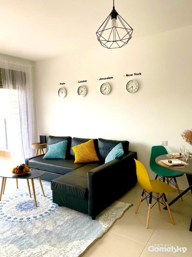 • Spacious Apartment In Trendy Akko/Acre • Exterior photo