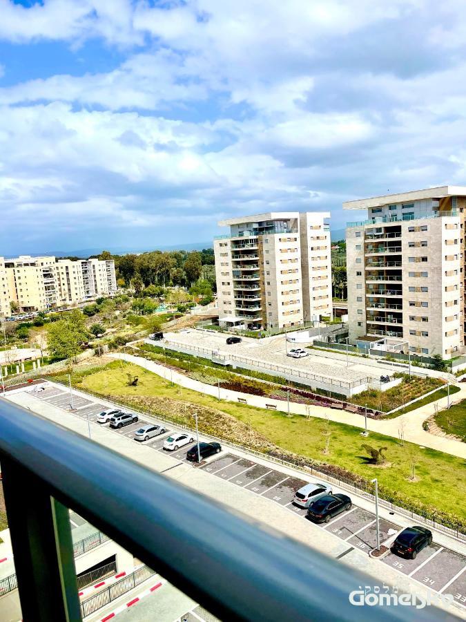 • Spacious Apartment In Trendy Akko/Acre • Exterior photo
