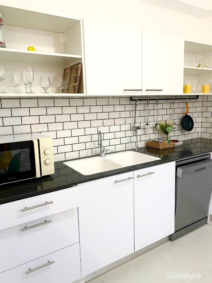 • Spacious Apartment In Trendy Akko/Acre • Exterior photo
