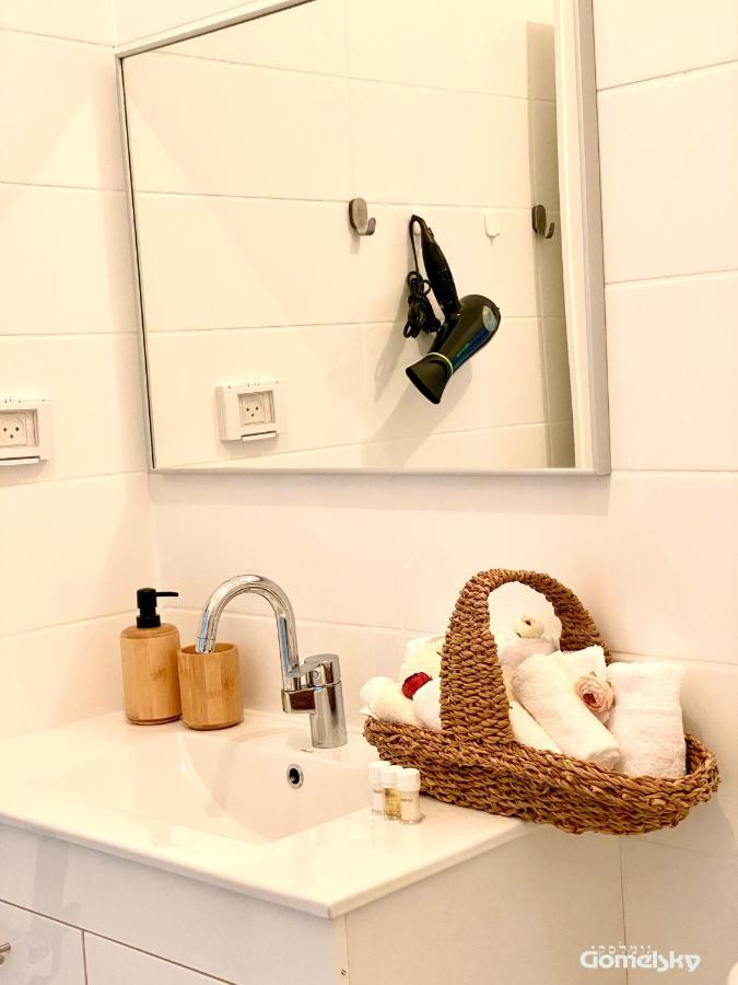 • Spacious Apartment In Trendy Akko/Acre • Exterior photo